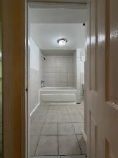 $2,000 - 2 Bedroom Apartment For Rent - Photo 9