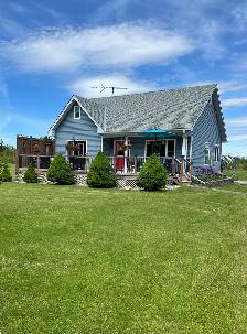Charming Country Home - Photo 2