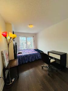 PRIVATE Furnished Upstairs Room for Rent | Brampton $900 - Photo 14