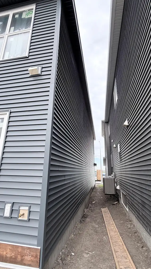 we are looking experienced siding and hardie installer