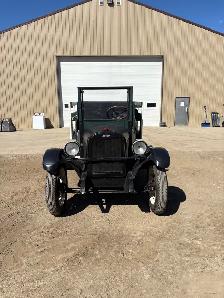 1927 Chevrolet Truck - Photo 2