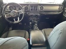 2020 Jeep Gladiator 4x4 Sport Great Value! - Photo 28