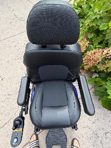 Rascal Powerchair P327 - Photo 2