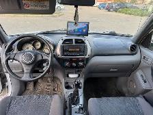2002 Toyota RAV4 - Photo 6