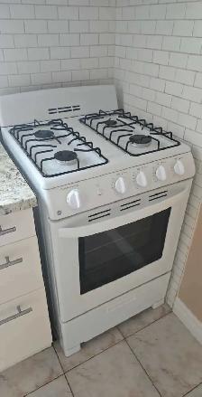 In Hamilton, ont 2 Bedroom Main floor 905 7197076 - Photo 6