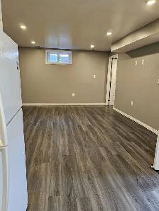 3 Beds 1.5 Baths HouseCA$1,800 / Month - Photo 3