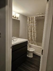 3 Beds 1.5 Baths HouseCA$1,800 / Month - Photo 4