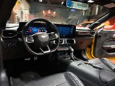 2024 Ford Mustang EcoBoost Premium Convertible with VERY LOW KMS - Photo 43