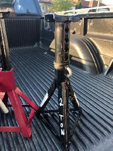 JACK STAND