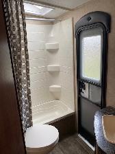 2017 Jayco White Hawk 25BHS Travel Trailer - Photo 9