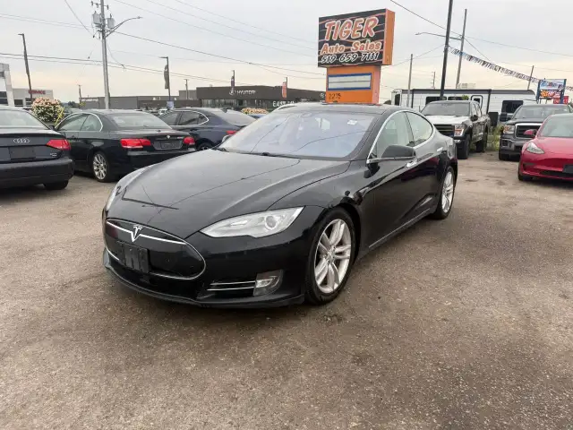2015 Tesla Model S 85D, FREE SUPERCHARGING, ADAPTIVE CRUISE, AS