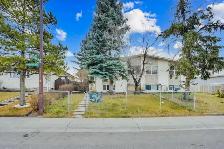 Immediate Possession: 4 Rooms with 3  Parking in Penbrooke SE
