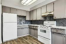 Immediate Possession: 4 Rooms with 3  Parking in Penbrooke SE - Photo 6