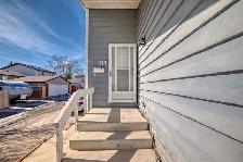 5 Beds   4 Car Parking/RV park   yard   Patio :2-Story in NE - Photo 12