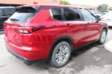 2022 Mitsubishi Outlander ES - Photo 4