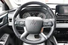 2022 Mitsubishi Outlander ES - Photo 12