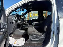 2021 Ford F 150 5.0L! V8! NEW 35\' BFG! LEVEL KIT! CLEAN CARFAX! - Photo 13