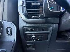 2021 Ford F 150 5.0L! V8! NEW 35\' BFG! LEVEL KIT! CLEAN CARFAX! - Photo 28