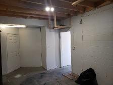 500 SqFt Warehouse/Storage   Mezzanine Office — 8ft Garagge - Photo 5