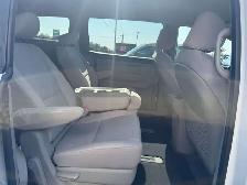 2020 Kia Sedona LX! CLEAN CARFAX! 8 PASSENGER! NEW MVI! CERTIFIE - Photo 15