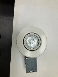 Fixtures encastrables et ampoules au LED - Photo 2