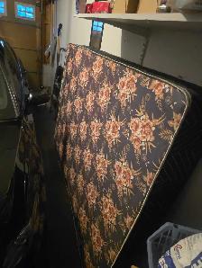 Mattress queen siza for sale