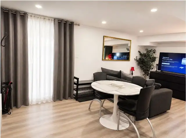 FULLY FURNISHED PRIVATE APARTMENT NORTH YORK