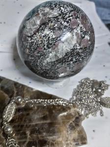 FUNKY CHIC MOTTLED  SPINEL/BIOTITE/QUARTZ/PYRITE CRYSTAL SPHERE!