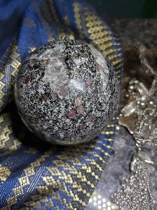 FUNKY CHIC MOTTLED  SPINEL/BIOTITE/QUARTZ/PYRITE CRYSTAL SPHERE! - Photo 2