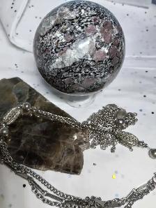 FUNKY CHIC MOTTLED  SPINEL/BIOTITE/QUARTZ/PYRITE CRYSTAL SPHERE! - Photo 5