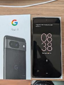 Google Pixel 8 128gb like new with box