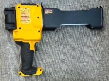 DeWalt 20v Cordless Epoxy Dispenser - Photo 2