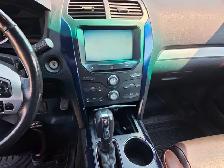 2011 Ford Explorer NEW ENGINE - Photo 6