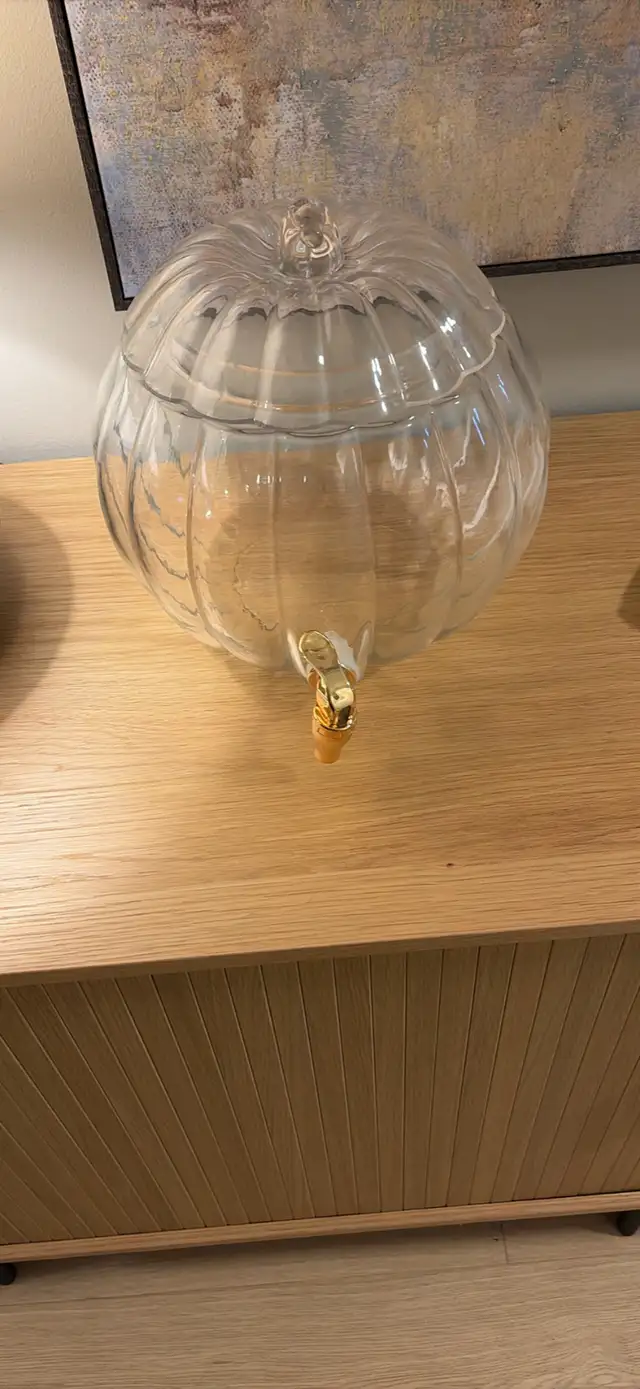 Drink dispenser/ pumpkin shaped - new