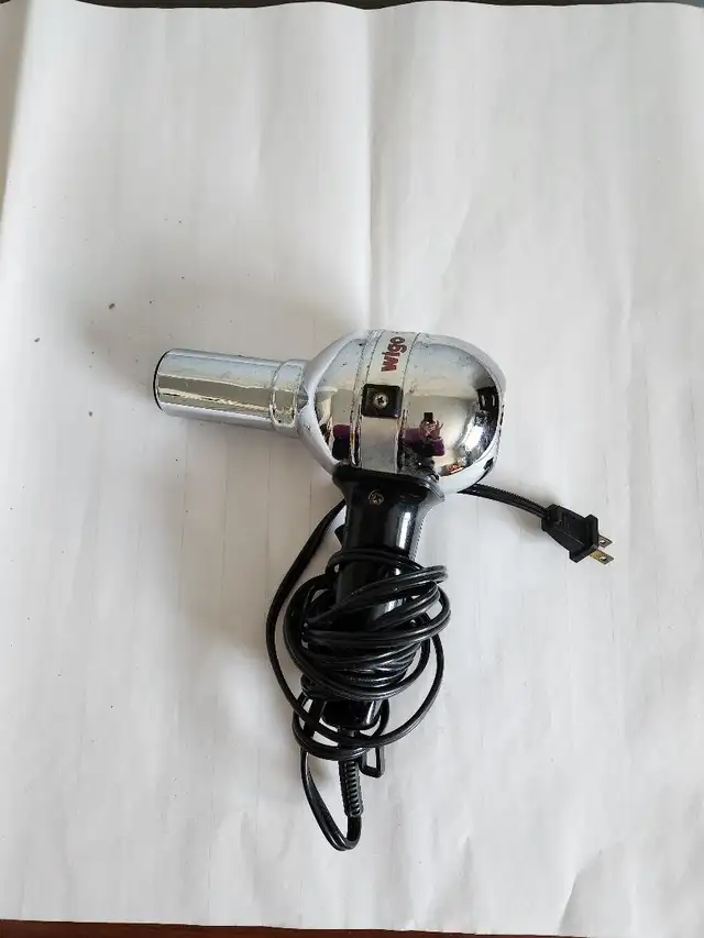 Hair Dyer