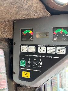 2008 Bobcat T140 Track loader - Photo 2