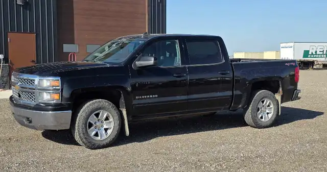 2015 Chev Silverado 1500 LT - One Owner