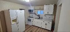 Charming 2-Bedroom Main-Floor Home in Elmwood - Photo 5