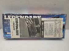 Batmobile Polar lights Scale Plastic Model Kit NEW 2010 - Photo 3
