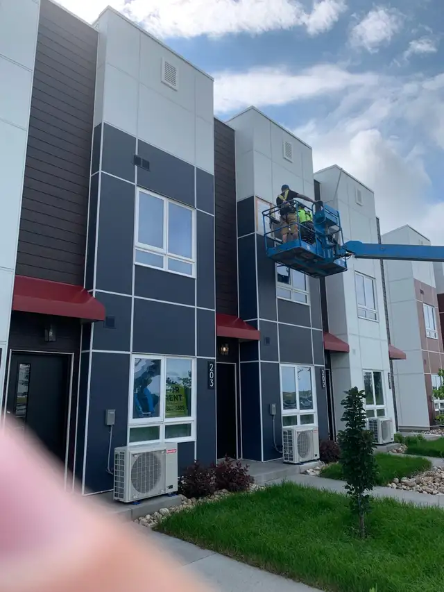 Experienced siding installer/ supervisor $28-$45 per hour