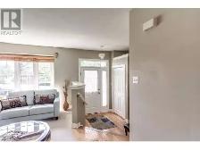 Master Bedroom available for rent in London, ON - Sept 2026 - Photo 2