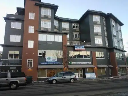 Carmel Place #402