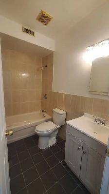 Bright & Quiet Top-Floor 1-Bedroom – Bloorcourt Village - Photo 4