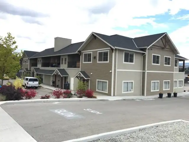 2 BEDROOM APARTMENT FOR RENT