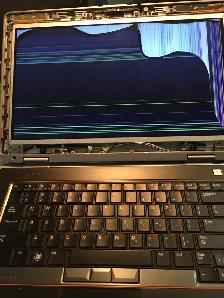 MacBook Screen Repair in North York | Cracked or Broken Display? - Photo 7