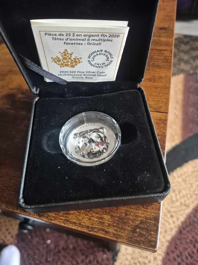 2020 extremly high relief multifaceted silver coin