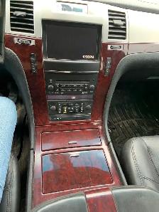 2011 Cadillac Escalade ESV  Must Go! $2700 - Photo 9