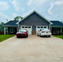 SINGLE LEVEL LIVING - 2 BEDROOM 2 BATH DUPLEX STELLARTON