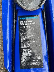 Certified 3 Ton Garage Jack - Photo 3