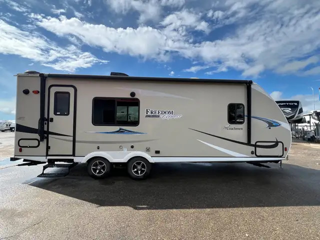 2020 Freedom Express 246RSK